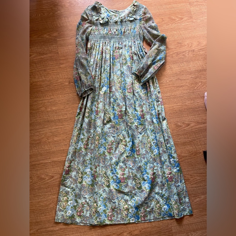 NWT - Vintage Floral Smocked Peasant Dress by Vicky Vaughn Size 7
